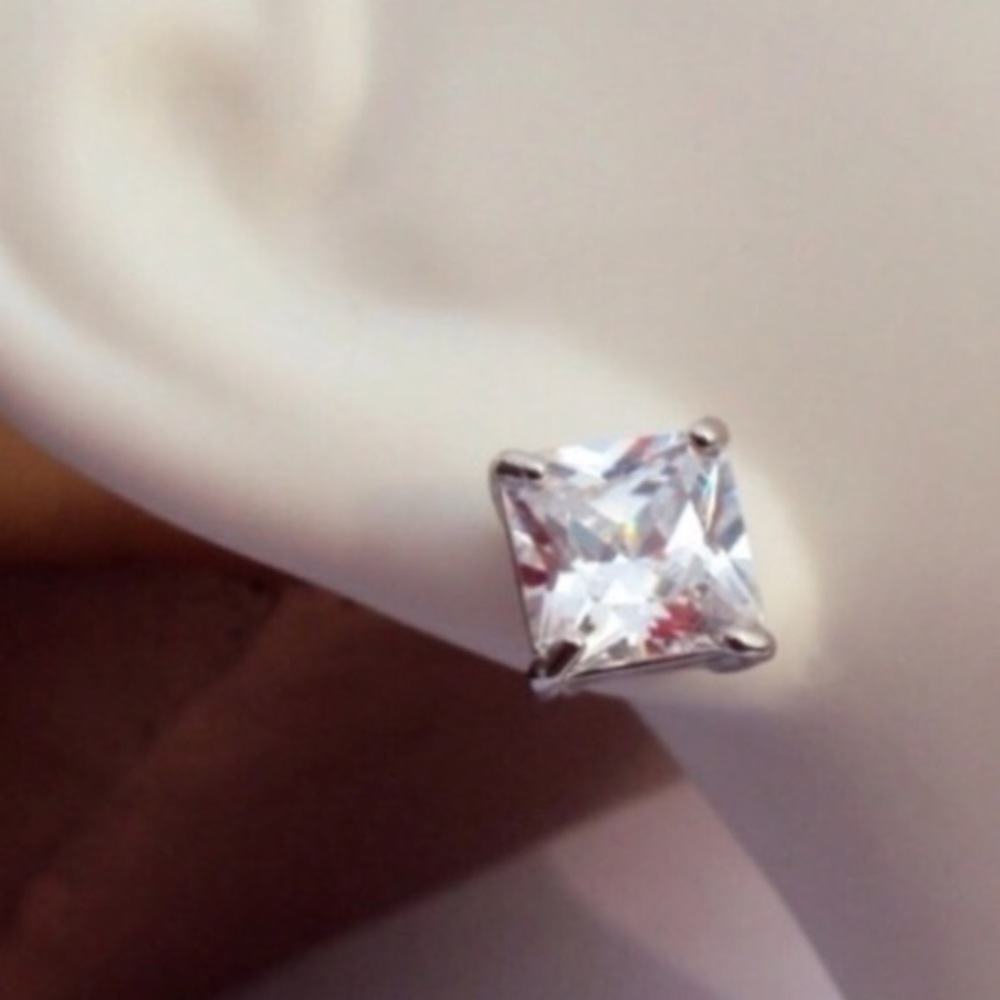 5⭐️RATED ✅ Earrings Imitated crystal - Picture 6 of 6